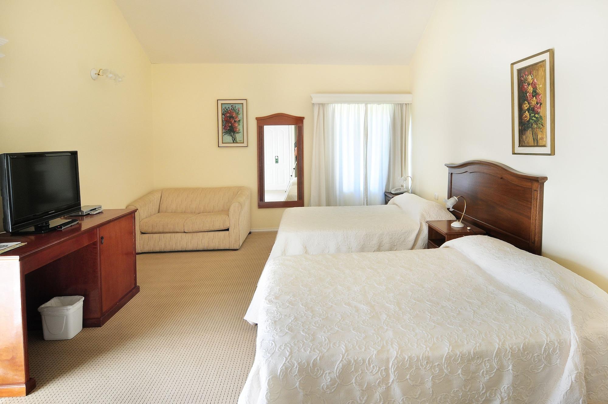 Parque Hotel Jean Clevers Punta del Este Exterior foto A typical guest room at the hotel