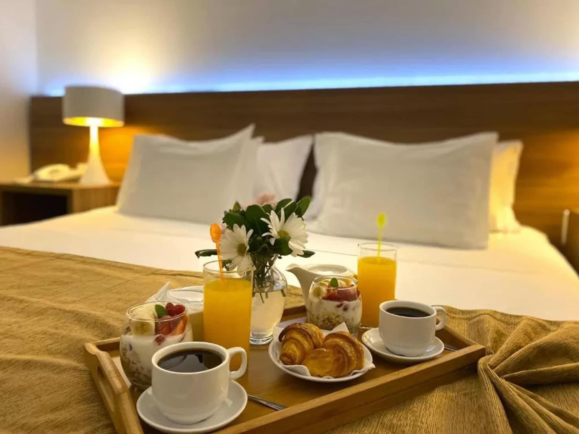Parque Hotel Jean Clevers Punta del Este Exterior foto Room service