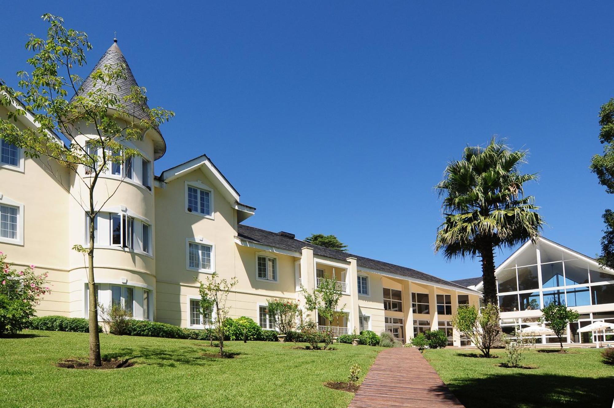 Parque Hotel Jean Clevers Punta del Este Exterior foto The main building of the school
